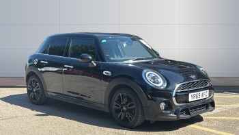 MINI Hatchback 2.0 Cooper S Sport II 5dr Auto [Comfort Pack] Petrol Hatchback